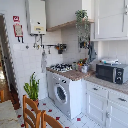 3 5 Minutes Away Meter Station Apartment Lissabon